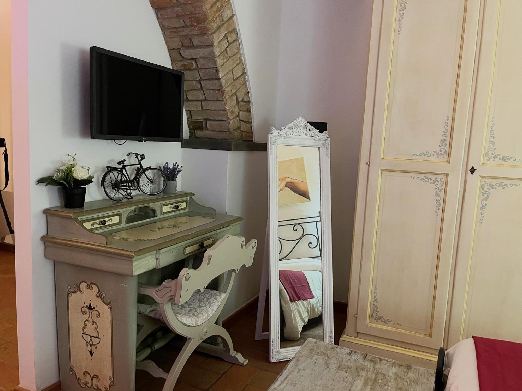 Le Arcate Del Giglio - Luxury Suite Sansepolcro Esterno foto